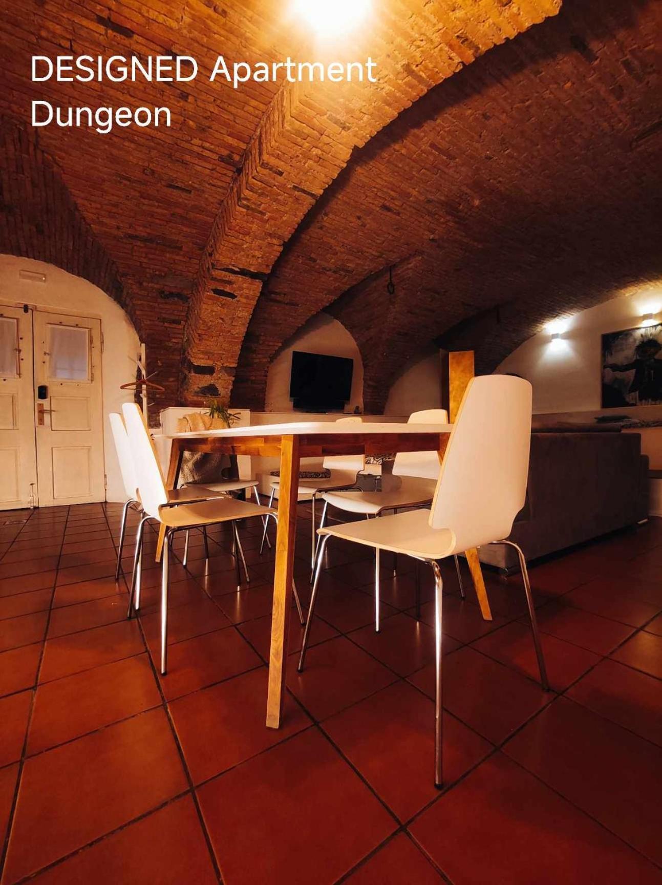 לובליאנה Dungeon Apartment מראה חיצוני תמונה